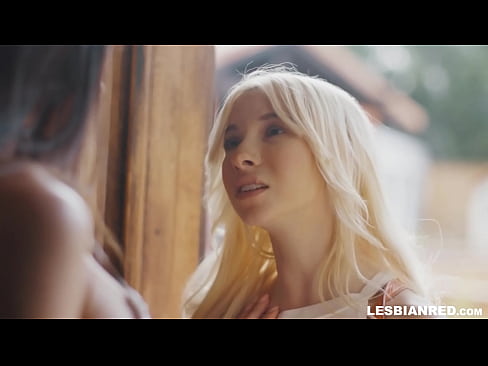 ❤️ Tjejen kommer hem några månader senare och slutar med att äta sin styvmors fitta. ❌ Pornvideo at sv.bassaniluigi.ru
