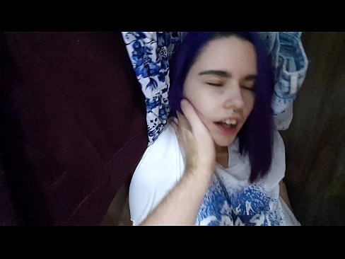 ❤️ Hittade min syster i garderoben och hjälpte henne att komma ❌ Pornvideo at sv.bassaniluigi.ru